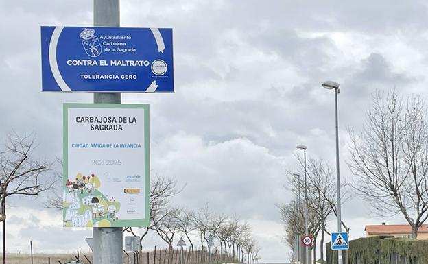 Carbajosa de la Sagrada se adhiere a la campaña 'Municipios contra el maltrato'