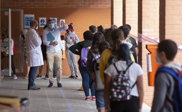 La Junta rechaza que los nuevos currículos de ESO y Bachillerato entren en vigor el próximo curso