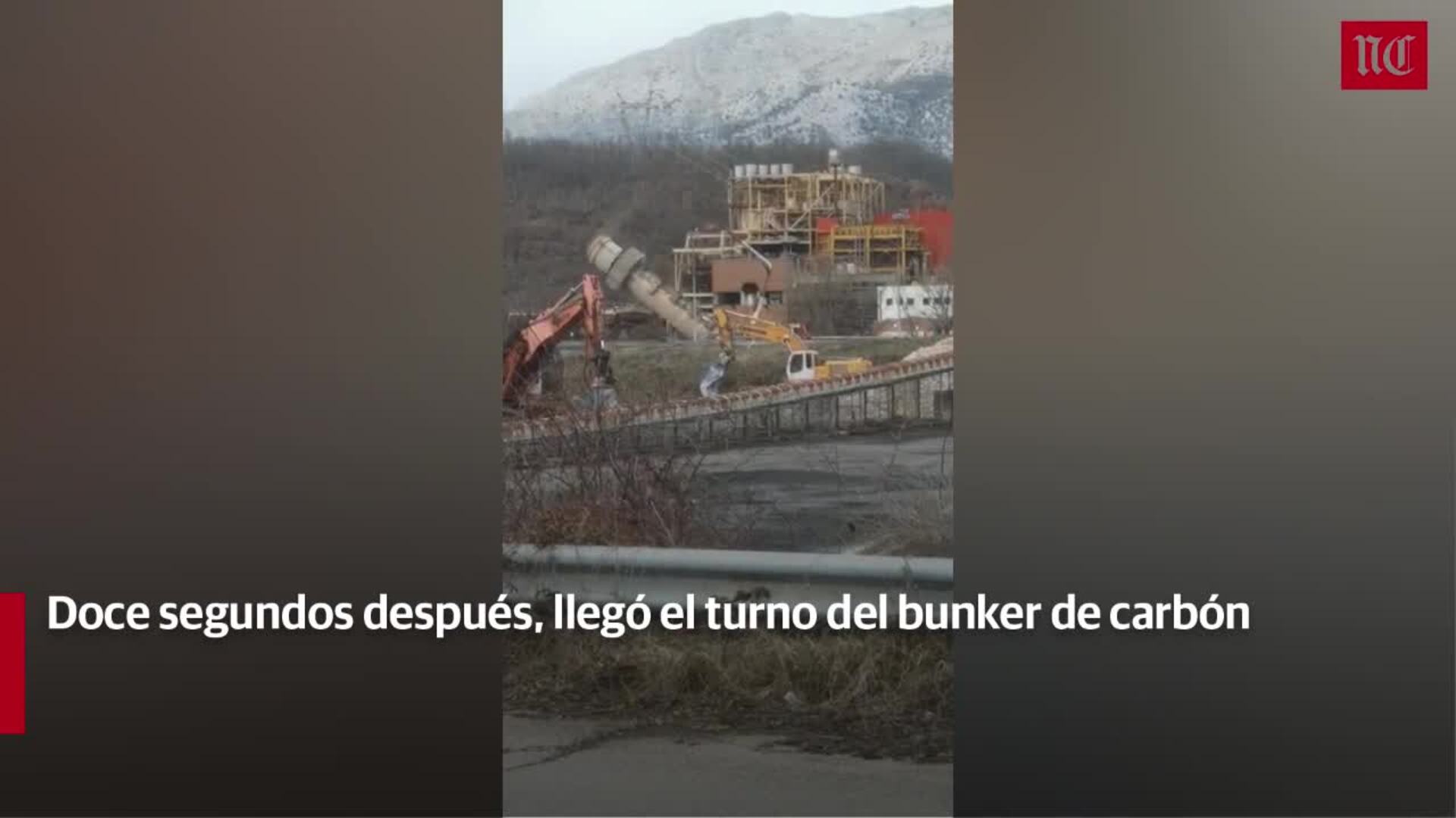 Voladura de la chimenea de la Térmica de Velilla