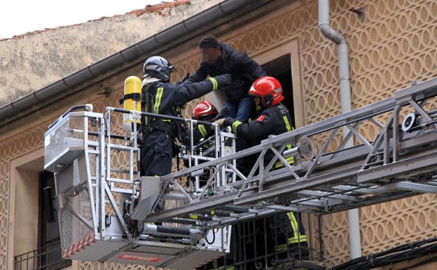 Segundo incidente por humo en ocho días en la casa okupa de Antonio Machado