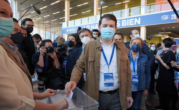 Mañueco desvincula la entrada de Del Olmo en la ejecutiva del PP con que pueda aspirar a la Alcaldía