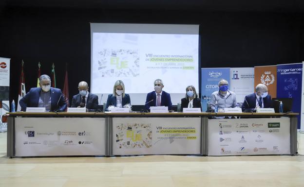 El rector de la USAL demanda que «las políticas públicas en España miren más al noroeste»