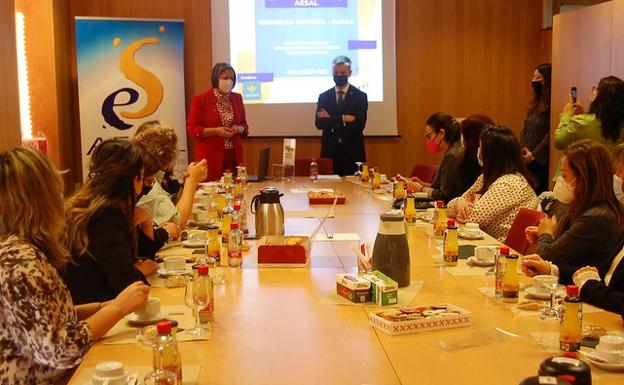 Las empresarias de Salamanca amplían su cultura financiera para impulsar sus negocios