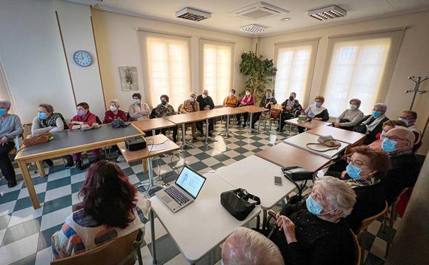 Carbajosa acoge la primera conferencia de la iniciativa Provincia Universitaria