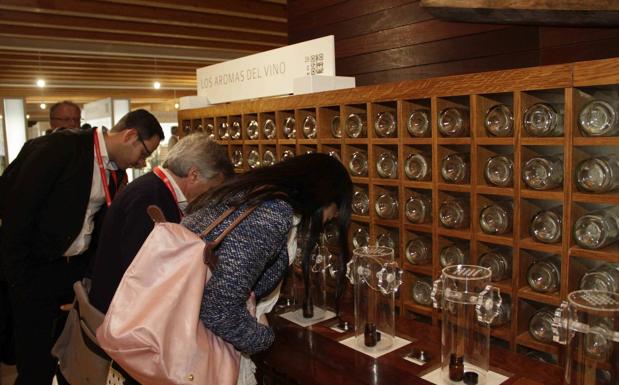Navegar por el Museo del Vino como opción de Semana Santa