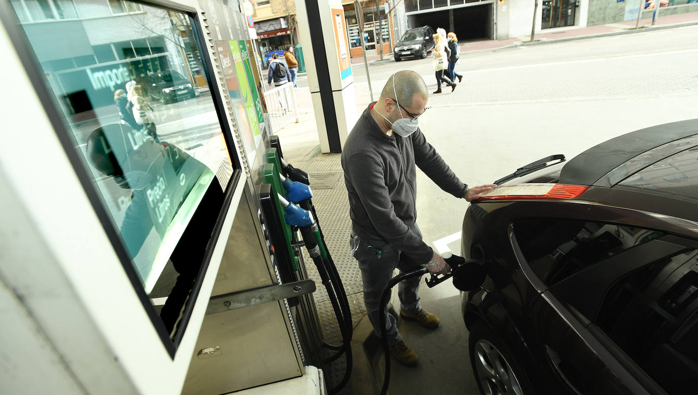 El 38% de las gasolineras aún no han recibido los descuentos al combustible