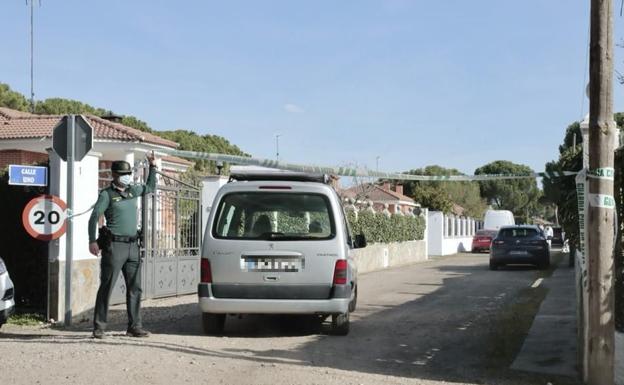 La Científica prevé que el registro del chalé de Óscar en busca del ADN de Esther dure hasta cuatro días