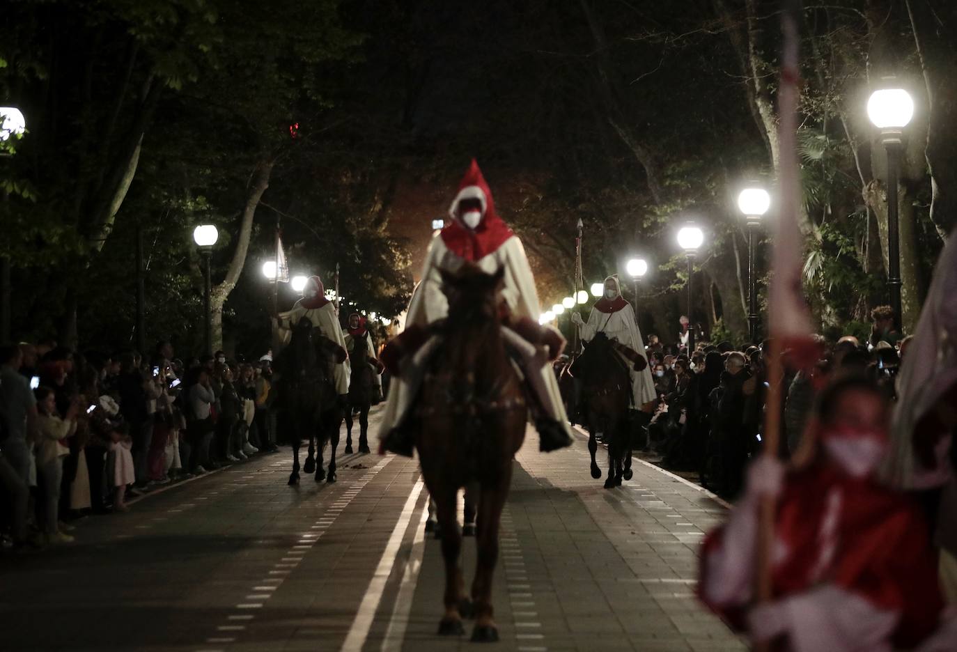 La procesión del Santísimo Cristo de los Trabajos, en imágenes (2)
