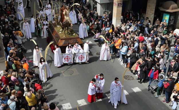 La Borriquilla llena las calles de Palencia