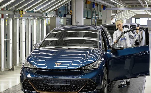 Volkswagen afirma que la escasez de chips se alargará hasta 2024