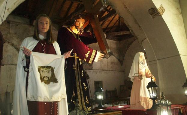 Así es Claudia, la 'pequeña Verónica' que enjugará el rostro de Jesús en Olmedo