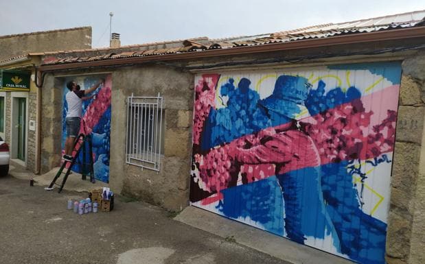 Arranca el Certamen de Pintura Mural 'EnPereñArte 2022'
