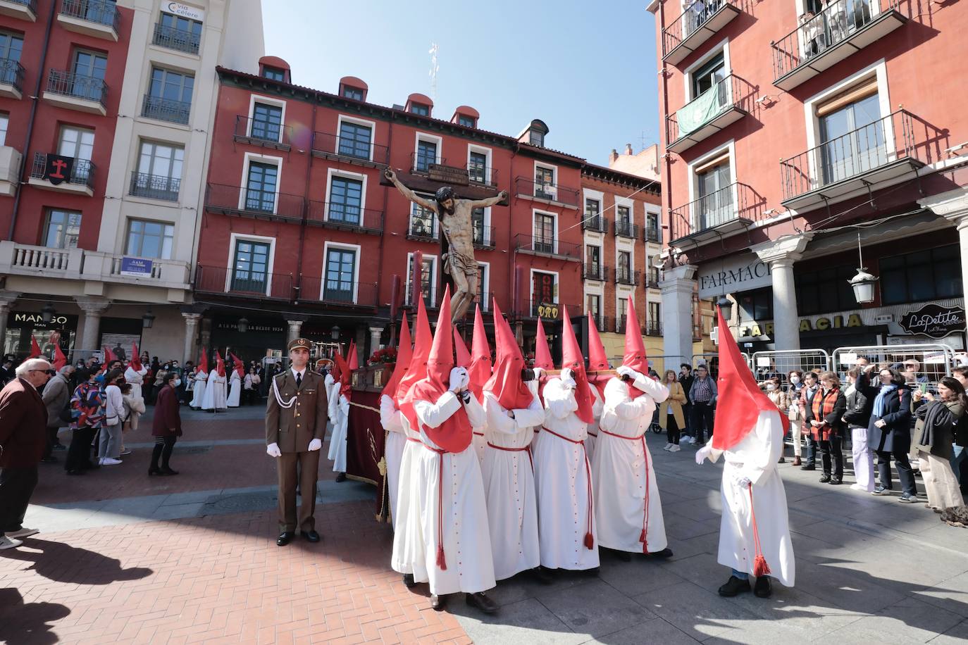 Sermón de las Siete Palabras en Valladolid durante la jornada de Viernes Santo (1/2)