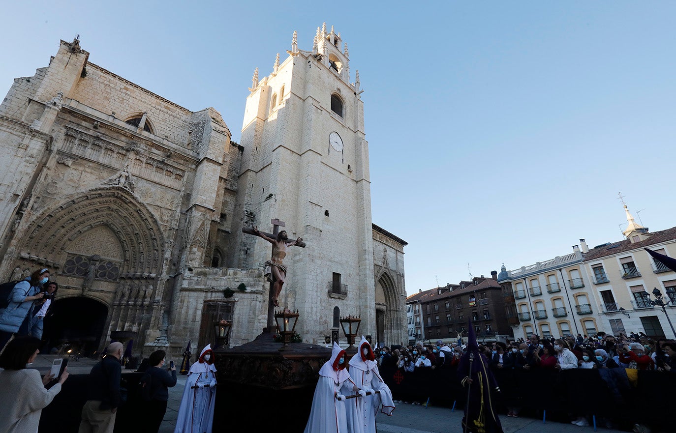 Viernes Santo: Procesión del Santo Entierro