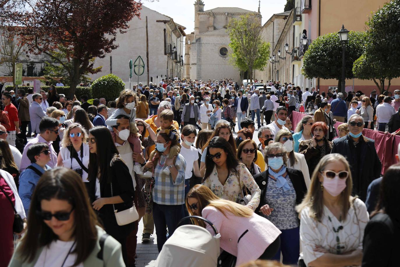 Bajada del Ángel en Peñafiel (2/2)