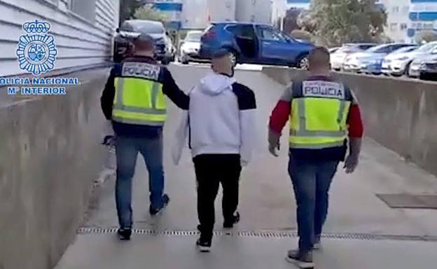 Cae un segundo grupo que extorsionaba a mujeres para prostituirse en la carretera de Renedo