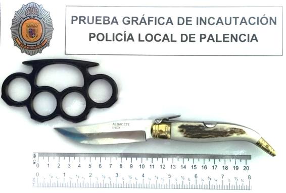 Amenaza con una navaja a los clientes de una terraza en el Paseo del Salón de Palencia