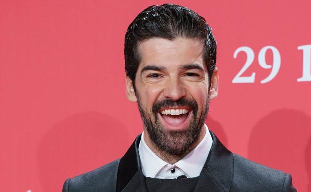 Miguel Ángel Muñoz interpretará a Julio Iglesias en el biopic de Miguel Bosé