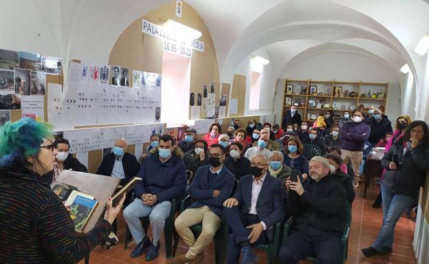 Palazuelo de Vedija inaugura su biblioteca municipal por el Día del Libro