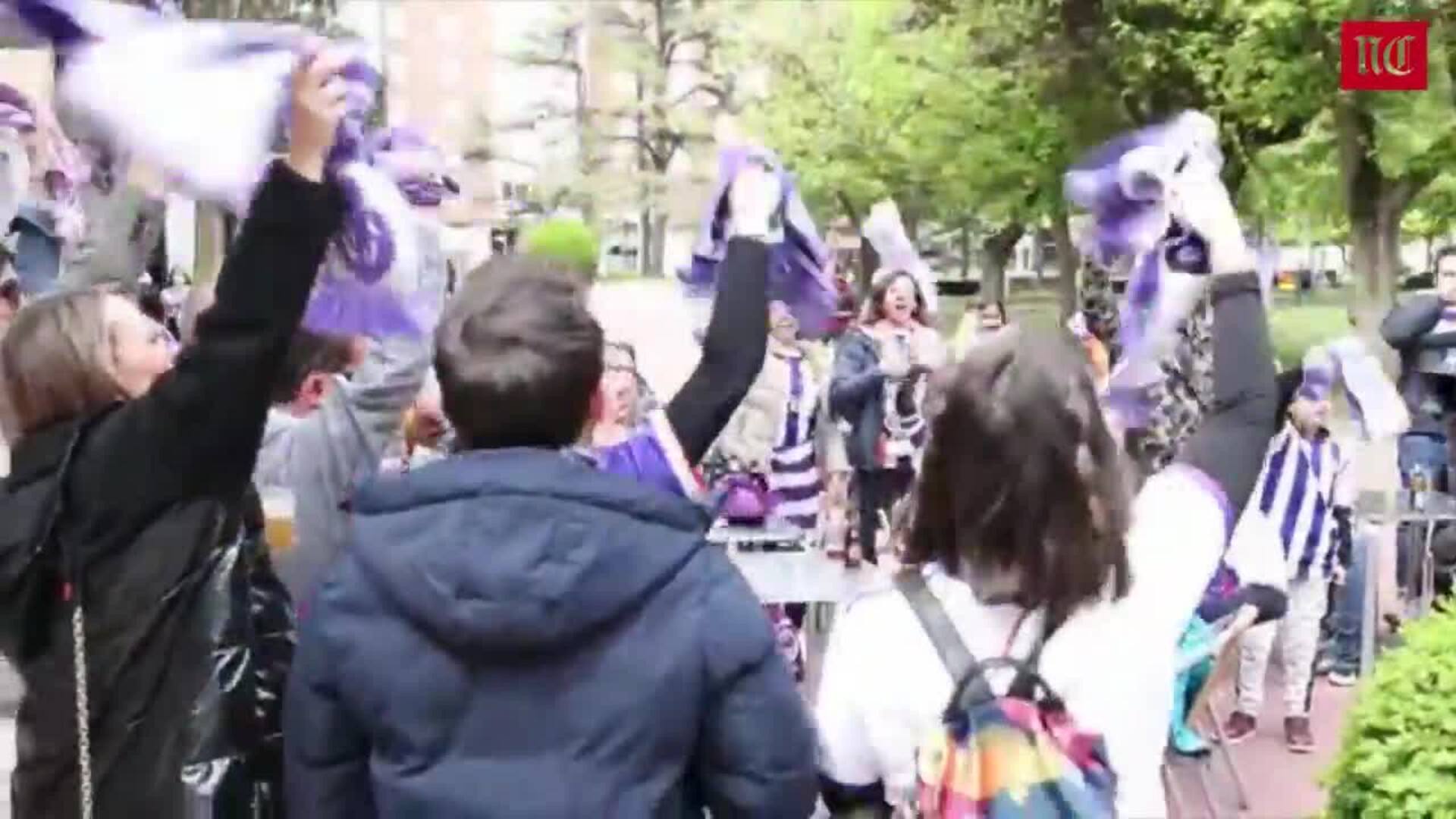 La afición pucelana invade las calles de Miranda de Ebro