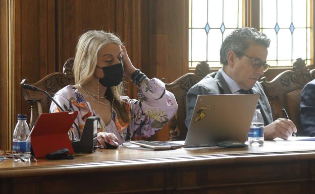 Carolina Gómez insiste en que no ha sido cesada como concejala de la Policía Local, sino que ha renunciado