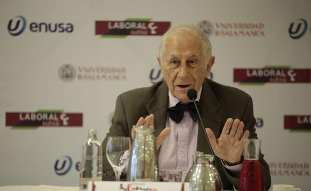Inocencio Arias: «Aunque no gane la guerra, Putin va a dejar planchada a Ucrania»