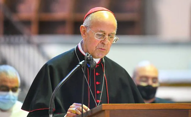 El Papa muestra sus condolencias por la muerte del cardenal Amigo