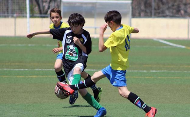 Las canteras del fútbol vuelven a adueñarse de La Granja y Palazuelos