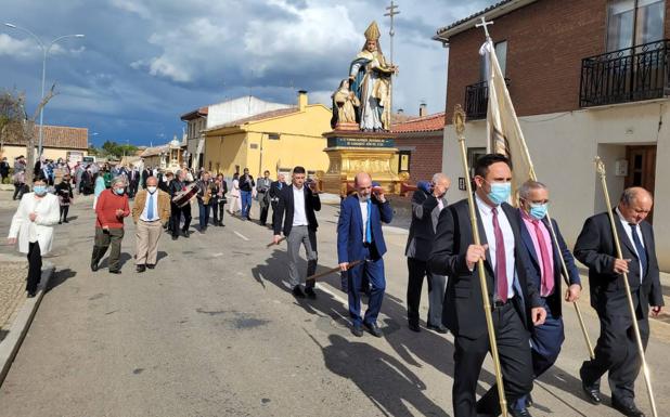 Misa y procesión en Mayorga para honrar a Santo Toribio