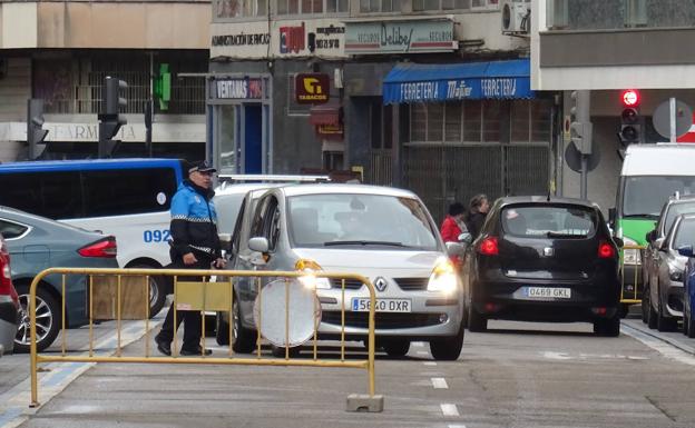 Setecientos vecinos podrán entrar y salir de sus vados en el primer mes de corte de Panaderos