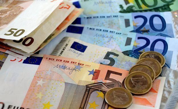 Gastarse 7.000 euros de su novio en comida rápida en Aranda de Duero le puede costar la cárcel