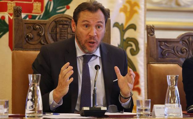 Óscar Puente corrige un 'tuit' de la Policía Municipal: «La violencia es de género, no doméstica»