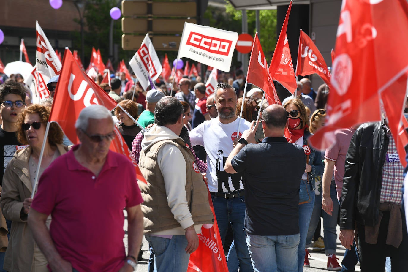 Manifestación del 1º de Mayo por las calles de Valladolid (1/2)