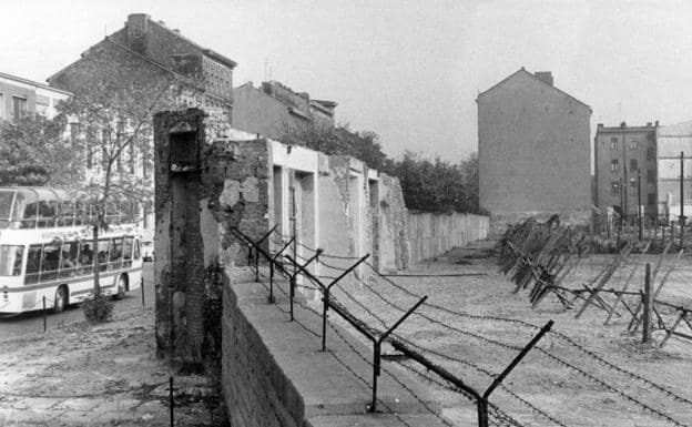 La increíble historia del túnel bajo el Muro de Berlín que cambió 29 vidas