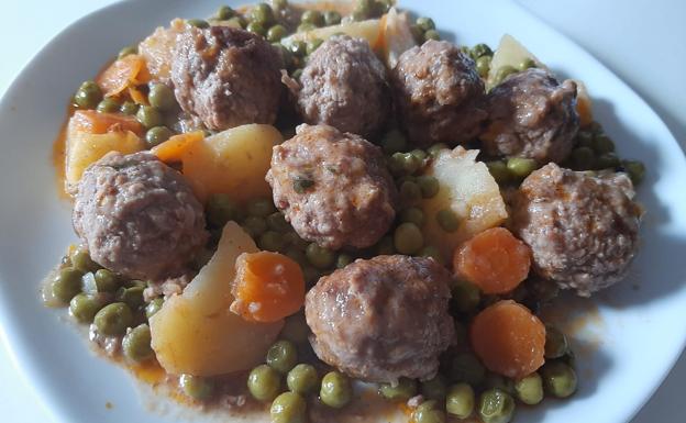 Albóndigas en salsa