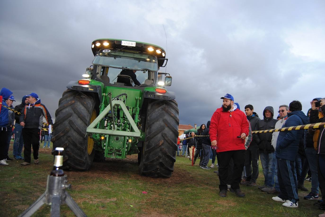 Escarabajosa de Cabezas recupera la fiesta del tractor