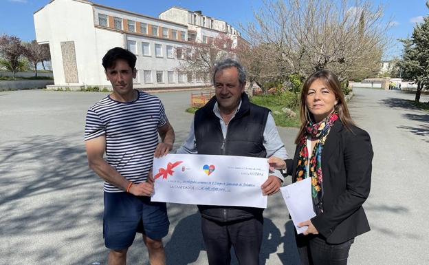 El Ayuntamiento de Guijuelo entrega 1.170 euros a los refugiados ucranianos de Armenteros