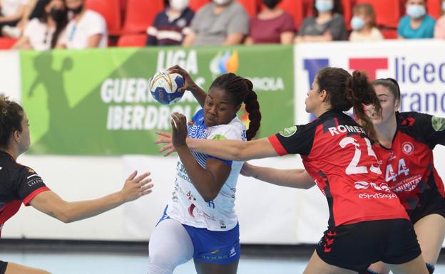 El Caja Rural Aula visita Porriño, una de sus canchas malditas