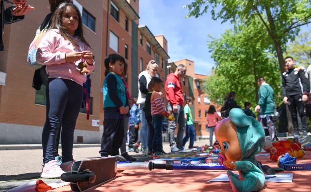 Los escolares mandan en el tráfico por un día