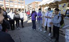 La enfermería genera vocación en la calle