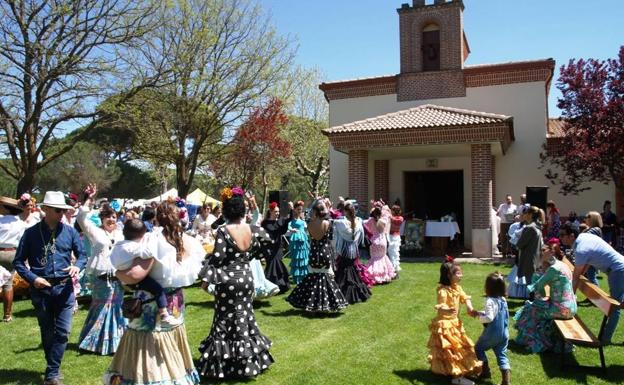 La romería El Lerele congrega a 5.000 personas en Pedrajas