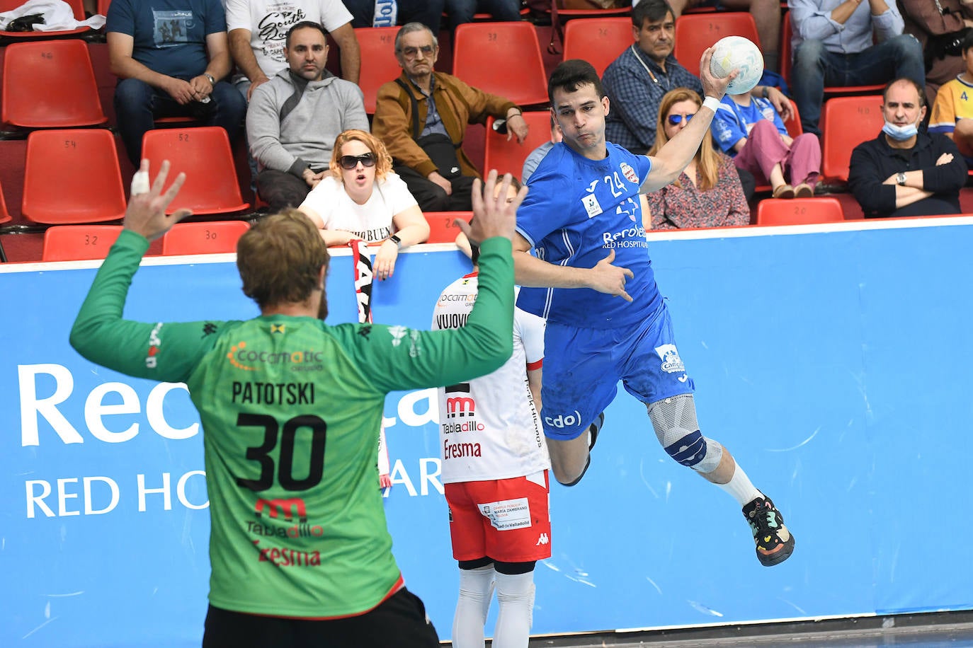 Recoletas 28-28 Balonmano Nava (1/2)