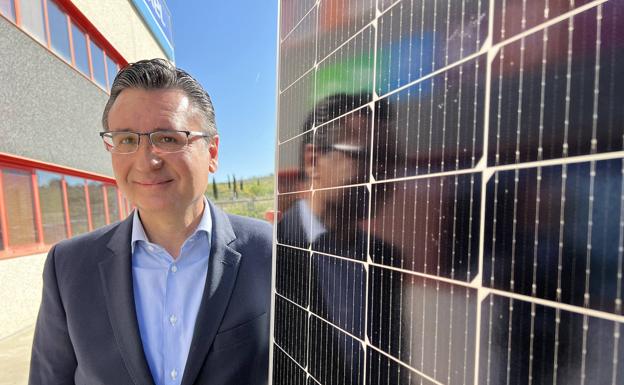 La provincia contará con una red de energía solar que ahorrará hasta el 30% a vecinos y ayuntamientos