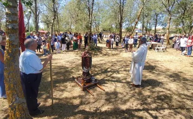 Santa Eufemia celebra la fiesta de San Gregorio de Nacianceno con misa y procesión