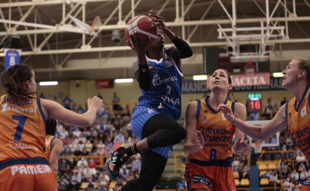 Kahleah Copper, MVP del primer partido de la final de la Liga Femenina