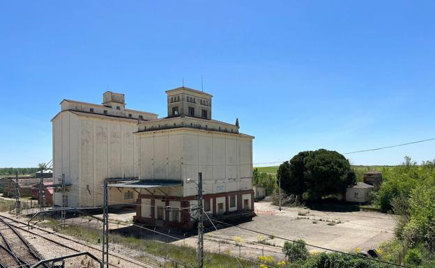 La Junta cede un silo a Villada para centro municipal