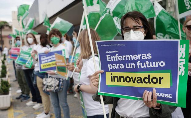 Los enfermeros piden menos apoyos verbales y más competencias reales