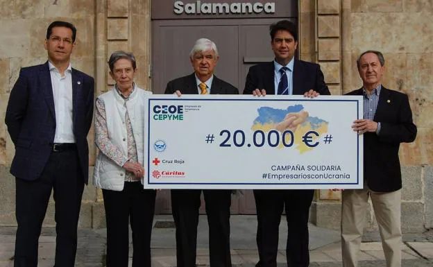 Salamanca entrega 20.000 euros de la campaña #EmpresariosconUcrania a Cáritas, Cruz Roja y al Banco de Alimentos