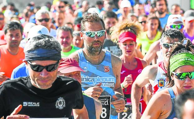 Curro González y Marta Alonso muestran su buen momento en la Carrera de la Ciencia