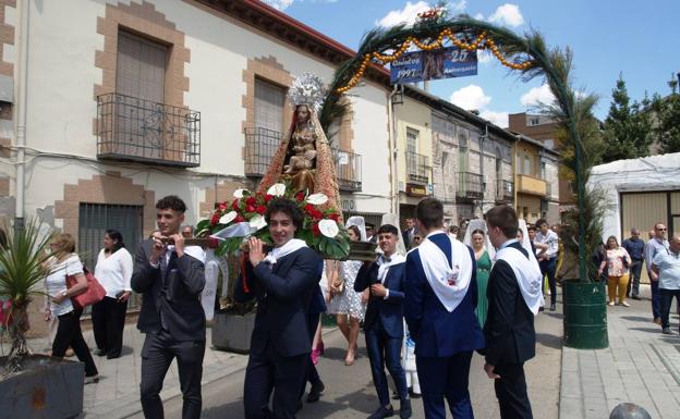 Íscar honra a la Virgen de los Mártires y anuncia a las reinas de sus fiestas